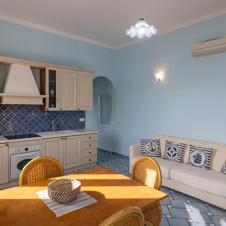 Vakantiehuis Perla Marina - Helloelba *